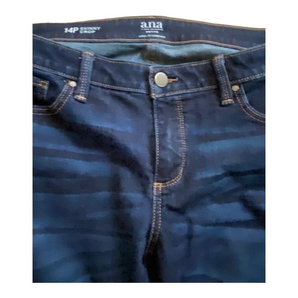 a.n.a. (A NEW APPROACH) DARK WASH CROPPED JEANS -SIZE 14P - Picture 6 of 12